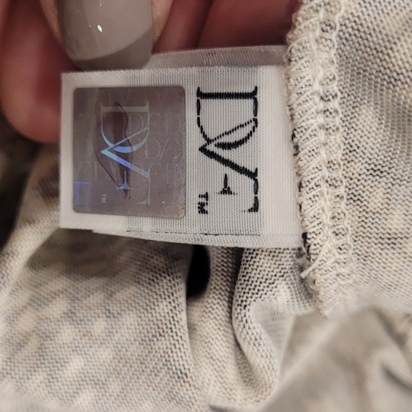 Diane Von Furstenberg faux wrap dress. 100% silk size 10 - Picture 8 of 9